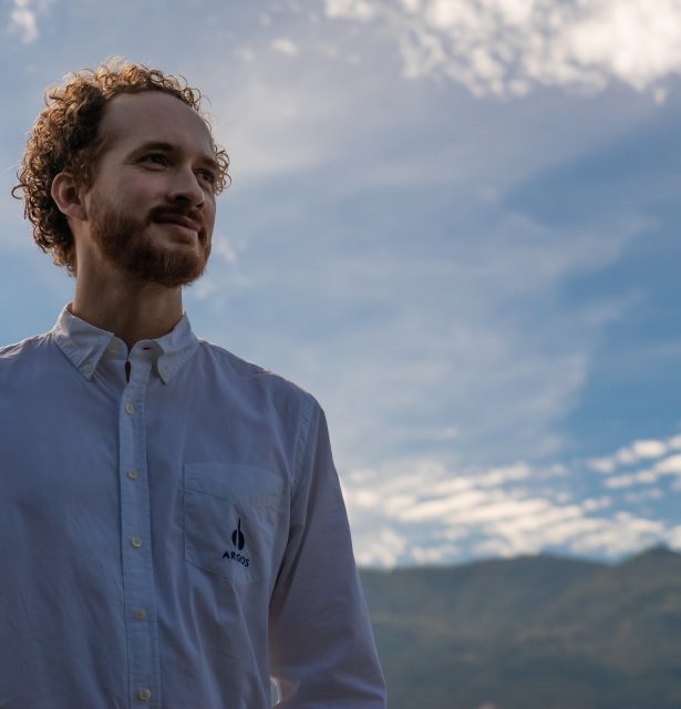 Mauricio Giraldo, Cementos Argos